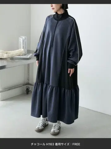 [ forksy. ] 하프 지퍼 라인 배색 트랙 저리 원피스