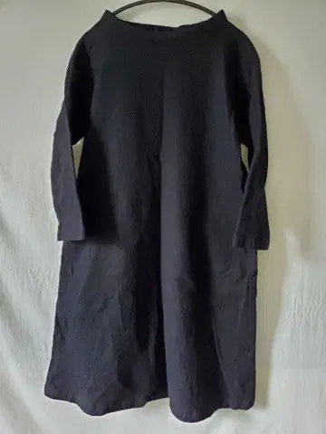 네스트로브 면과 울 튜닉 원피스