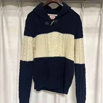 버진 울 케이블 짜임 숄카라 니트