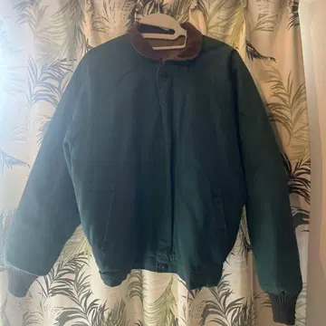 다크 그린 봄버 자켓 코듀로이 옷깃