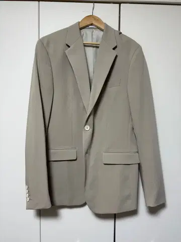 ZARA 베이지 테일러드 자켓 EUR50