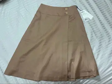 쿠미쿄쿠 플레어 스커트 무릎 기장