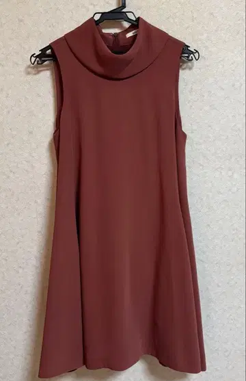 snidel 브라운 슬리브리스 원피스