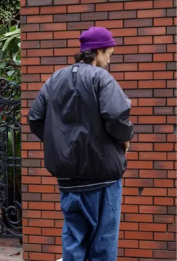 S.F.C / BASEBALL HALF ZIP JACKET / BLACK