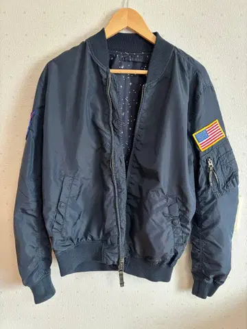 alpha MA-1 플라이트 자켓 네이비