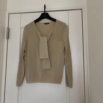 깔끔한 베이지 얇은 소재 니트 라메 믹스