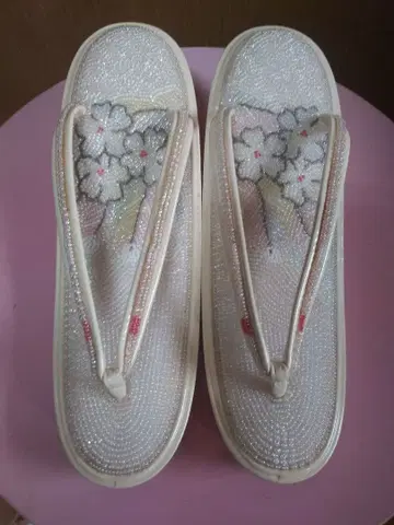 벚꽃 자수 비즈 장식 통굽 조리