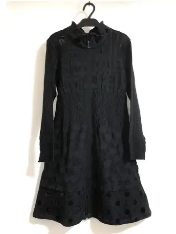 잔니 로 주디 체 메쉬 스트레치 고밀 니트 원피스 40