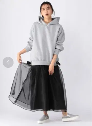 밴야드 스톰 택 포함 미착용 오간자 롱 스커트 블랙