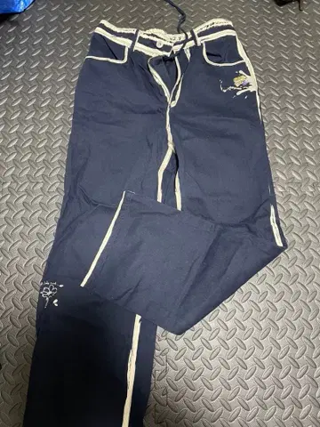 LEFT ALONE 레프트 얼론 팬츠