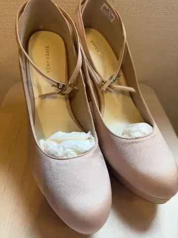 미사용 새상품 ESPERANZA 베이지 스트랩 하이힐