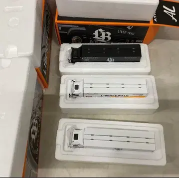 GCD 미쓰비시 후소 리버티 워크 트럭 3대 세트