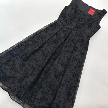 Sybilla 새상품급 꽃무늬 원피스 블랙 슬리브리스