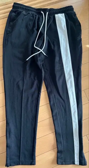 블랙/화이트 조거 팬츠