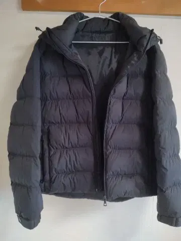 UNIQLO 블랙 다운 자켓 새상품급