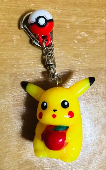 피카츄 키링 레트로 레어 초기