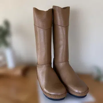 브라운 가죽 롱 부츠