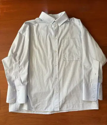 DARKPARK 블루 버튼다운 셔츠