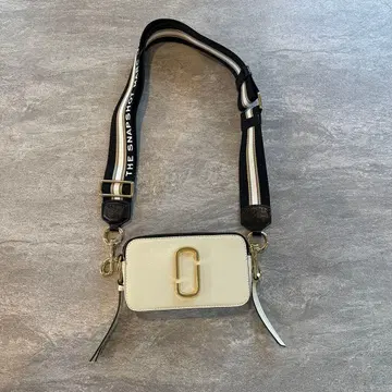 할인 MARC JACOBS 더 스냅샷 숄더백