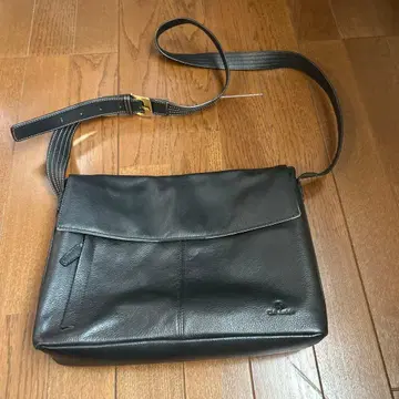 클럽 주르댕 남성용 숄더백 무지 심플 블랙