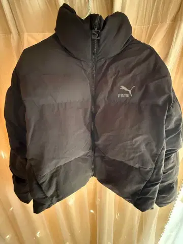 PUMA 다운 착용 사진 있음