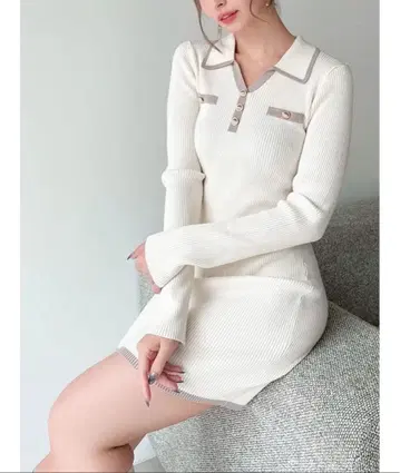 RESEXXY 바이컬러 니트 폴로 원피스