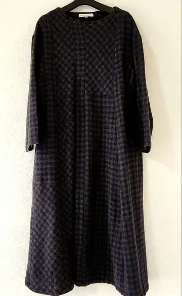 100% 네이비&브라운 롱 원피스