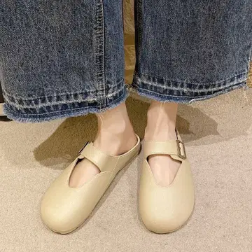 베이지 스트랩 플랫슈즈