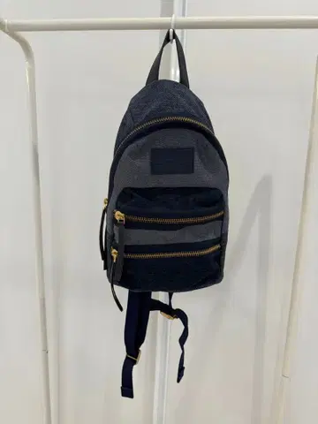 네이비 캔버스 백팩