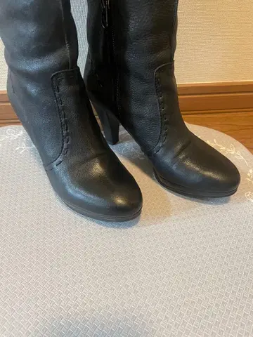 긴자 카네마츠의 블랙 가죽 멋진 롱 부츠