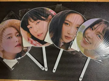 Red Velvet 부채 4개 세트