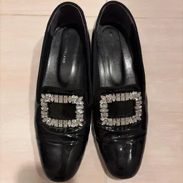 투모로우랜드 로퍼