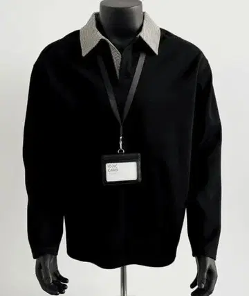블랙 스트라이프 옷깃 긴팔 셔츠 ID 카드 홀더 포함