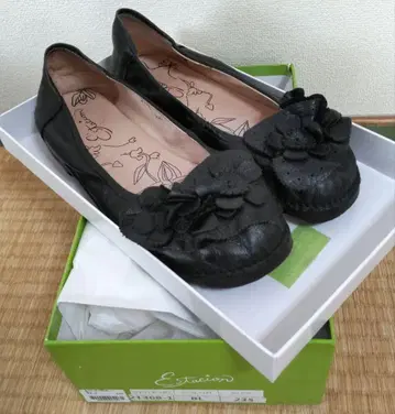 에스타시온 플라워 프릴 펌프스 새상품급