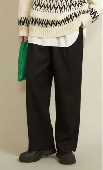 beauty&youth 턱 와이드 팬츠 블랙 S 사이즈