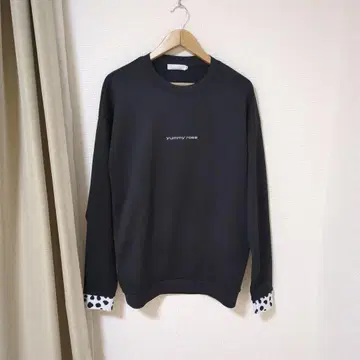 새상품급 yummy rose 야미로즈 골프 트레이닝복