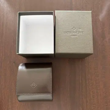 파텍 필립 시계 케이스와 상자
