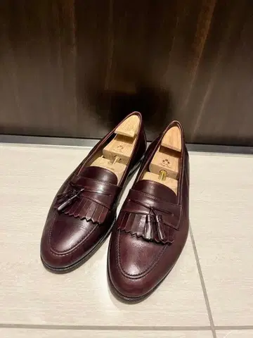 초특가 Church's (처치스) 태슬 로퍼 브라운 27.5cm~