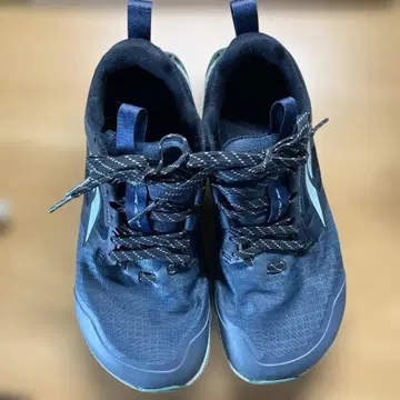 Altara lone peak 8 women wide US6.5