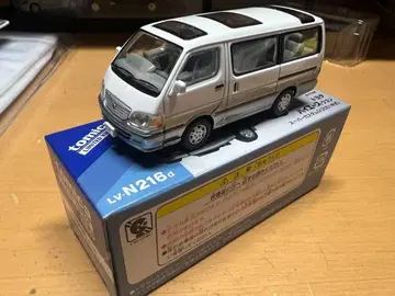 토미카 리미티드 빈티지 NEO 도요타 하이 에이스 왜건 슈퍼 커스텀