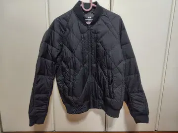블랙 다운 자켓 퀼팅