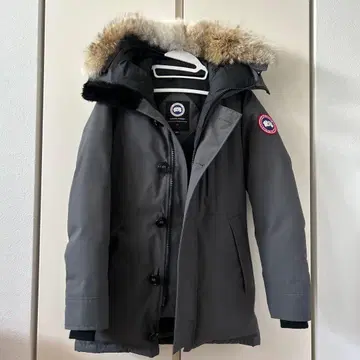 그레이 후드 부착 다운 자켓