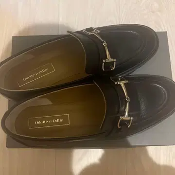 오데뜨 앤 오딜 러그 밑창 로퍼 23.5