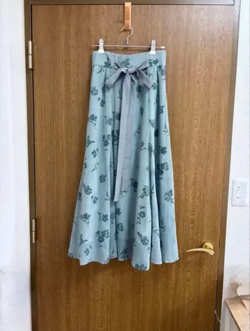 리랜드트루 플로키 바닥 플레어 스커트 0 사이즈