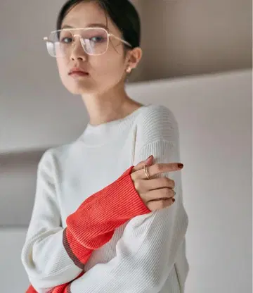 LEPSIM 렙심 12게이지 소매 배색 풀오버 2 화이트 레드