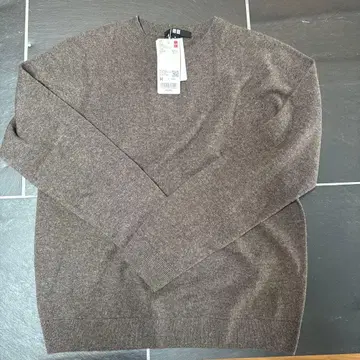 UNIQLO 3D 캐시미어 크루넥 스웨터 M