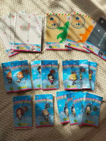 러브 라이브 선샤인 거치대 포함 미니 포스터 & 러버 스트랩 전부 모음