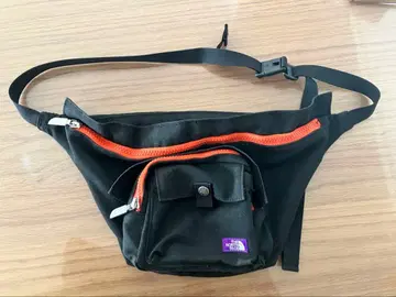 새상품급 THE NORTH FACE 바디백 퍼플 라벨