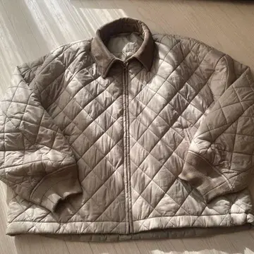 UNIQLO C 베이지 퀼팅 자켓 M 사이즈