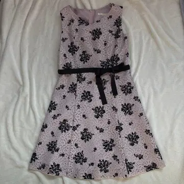 비라디언스 플로키 레이스 원피스